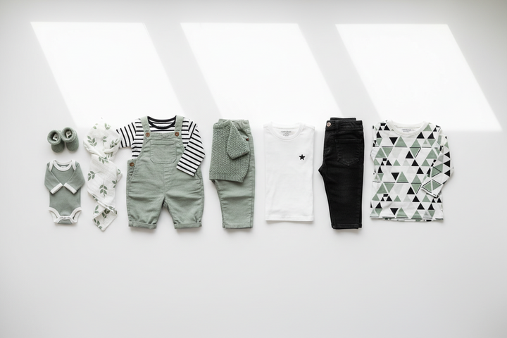 How to Choose the Right Clothing for Your Child at Every Age (0–12)