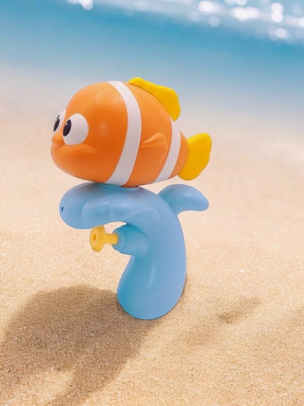 Toddler Beach/Bathroom Toy - Clown Fish Blaster